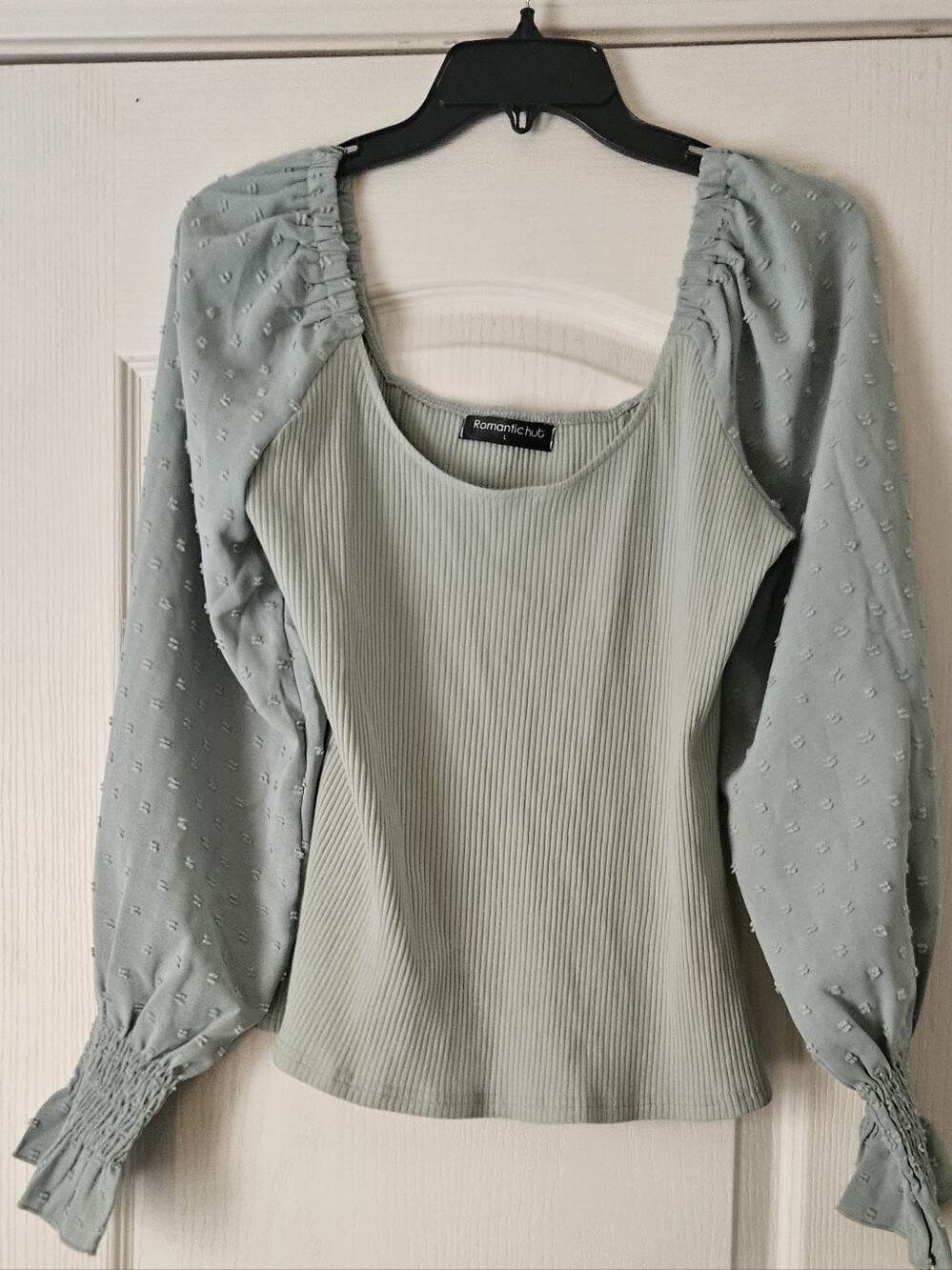 ROMANTIC HUT Sage Green Puff-Sleeve Ribbed Top Size L